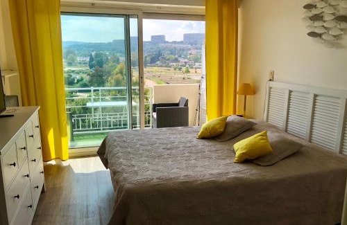 Cros-de-Cagnes House | Résidence meublée STUDIOTEL