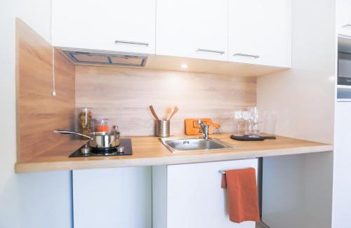 Chatel-Guyon Apartment | Résidence mitoyenne aux Thermes