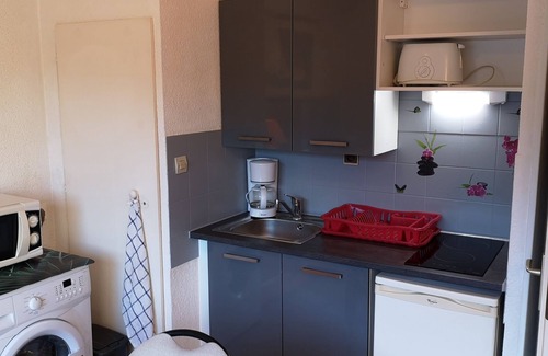 Bastide Giraud Apartment | Résidence Provençale 2 Rooms Swimming pool Parking WIFI 2 kms Sea Villeneuve Loubet