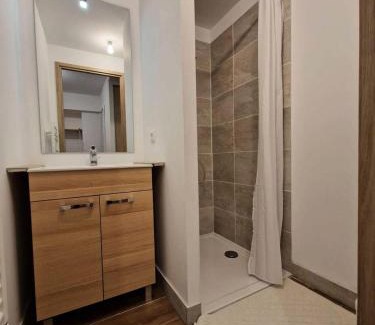 Les Claux Apartment | Résidence Varsea - Studio récent 3 lits avec balcon sud MAE-0021