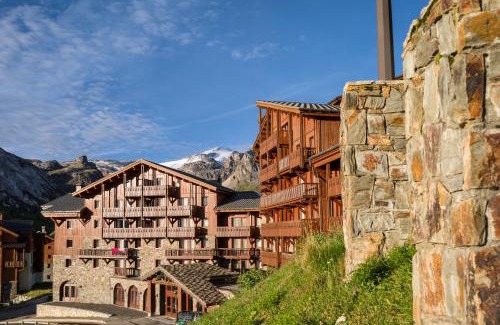 Les Almes Apartment | Résidences Village Montana by Les Etincelles
