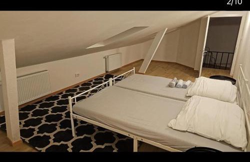 Roesrath Apartment | Rösrath Wohnung mit Küche