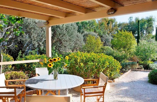 Nafplion City Centre Villa | R 1471 Veronica Villa with BBQ, Fireplace & Sun loungers.