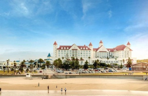 Summerstrand House | R 1549 The Boardwalk Hotel Convention Centre & Spa With Arcade/Game Room, Garden, And Fitness Facili