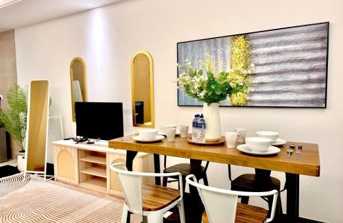 Central District Hotel | R&F PRINCESS COVE BY HOMEFORT SUITES
