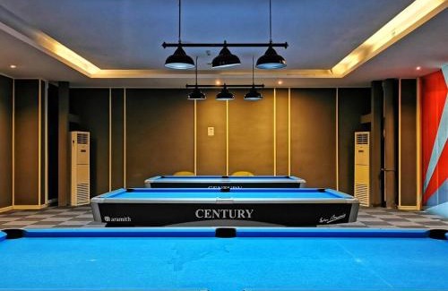 Central District Apartment | R&F Sea View 2BR Midnight Design 6-8pax Brand New