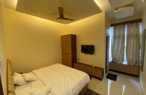 Varanasi House | R J Residency