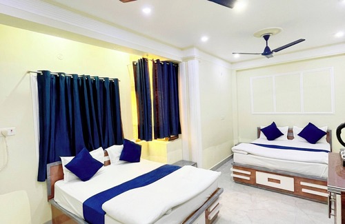 Varanasi Hotel | R K Guest House