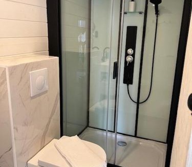 Lijnden House | R&M Boutique