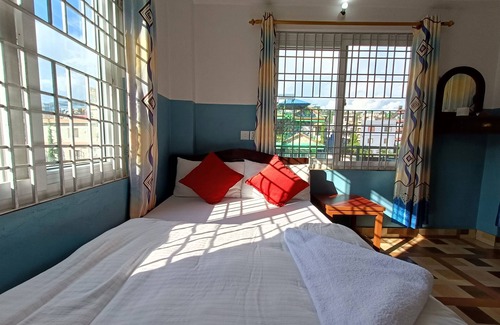 Pokhara House | R&R Guest House