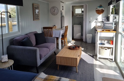 Whangamata Cabin | R&R in Whangamata - a Self-contained Cabin Close to Town and Beach