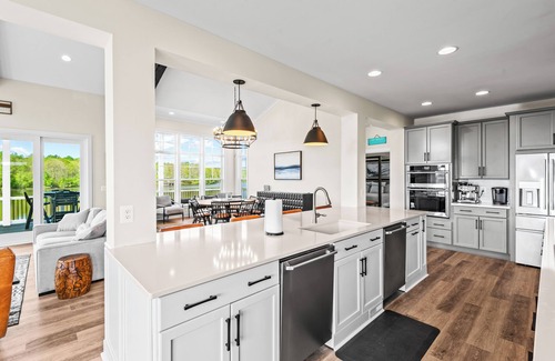 Livingston House | R&R Lake Anna is where it's at! Waterfront , water trampoline & more!