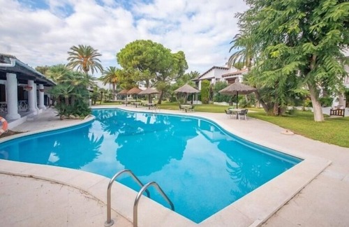 Calafell House | R157 Casa Alorda H2o
