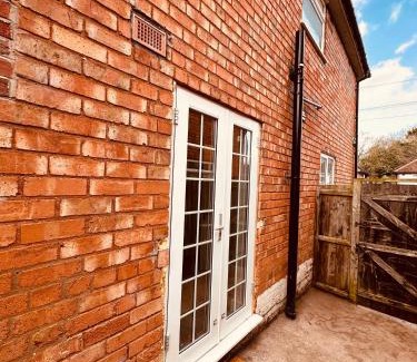 Selly Oak House | R4 - Newly Renovated Private Room with own kitchenette in a shared house - Selly Oak Birmingham