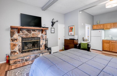 Angel Fire Hotel | Racquet Club 160 - Ground Floor