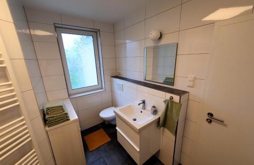 Schwerin Apartment | radfreundliches Wohlfühl-Apartment mit Terrasse und Parkplatz - FeWo Woody