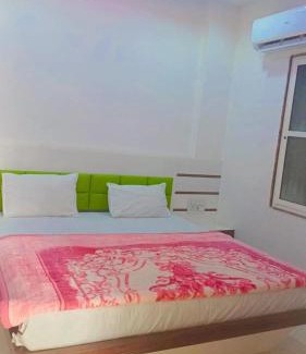 Sikar Hotel | RADHIKA INn