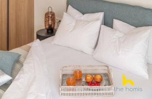 Piraeus Apartment | Radiant 3BR in Pireas Near Marina Zeas and Metro