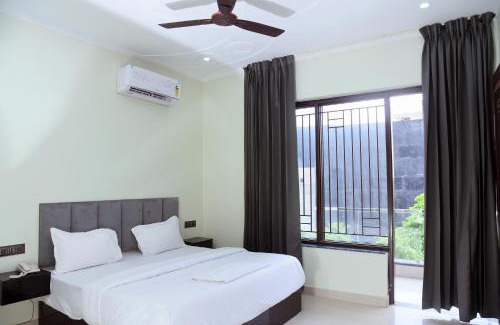 Sector 70 Hotel | Radiant Blu Hotels Sec-70