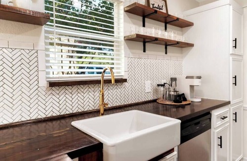 Round Rock House | Radiant & Refined | Stylish 4BR Home in Round Rock