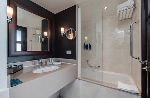 Republique–Point-du-Jour Hotel | Radisson Blu Hotel, Paris Boulogne