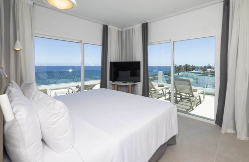 Costa Teguise Hotel | Radisson Blu Resort Lanzarote - Adults Only +16