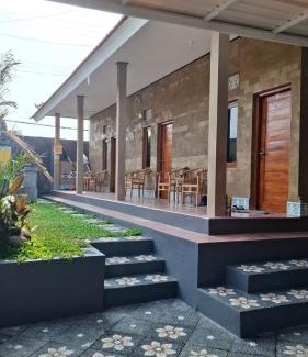 Mambal House | Raditya Homestay