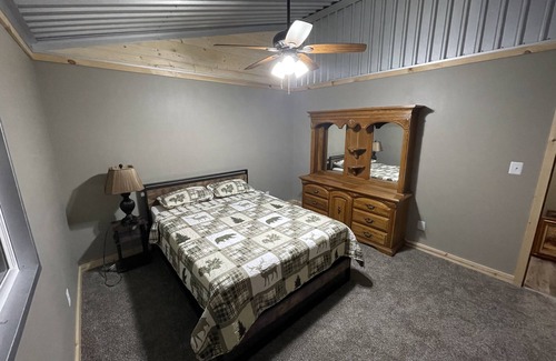 Pittsburg Cabin | Radley Refuge