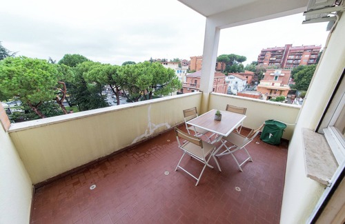 Aurelio Apartment | Raffaele Apartment Roma-Pisana,Tranquility,Comfort,suitable for groups families