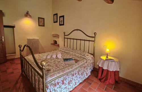 Umbertide House | Raffinée Farmhouse with pool views