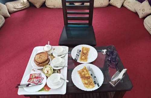 Nishat-Shalimar House | Rafiya Homestay