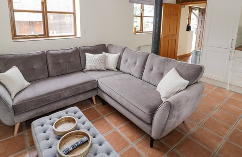 Church Stretton Cottage | RAGLETH, pet friendly, with a garden in Church Stretton