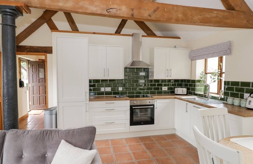Church Stretton Cottage | RAGLETH, pet friendly, with a garden in Church Stretton