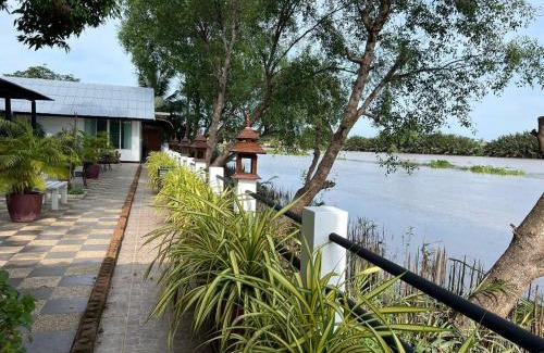 Bang Khla House | Rainbow Arokaya Holistic Longevity Wellness Resort - Riverfront Room