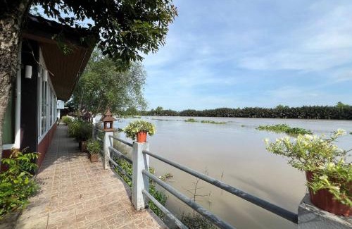 Bang Khla House | Rainbow Arokaya Holistic Longevity Wellness Resort - Riverfront Room
