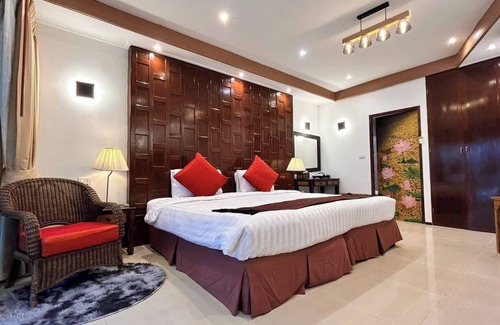 Bang Khla House | Rainbow Arokaya Holistic Longevity Wellness Resort - Riverfront Room 8