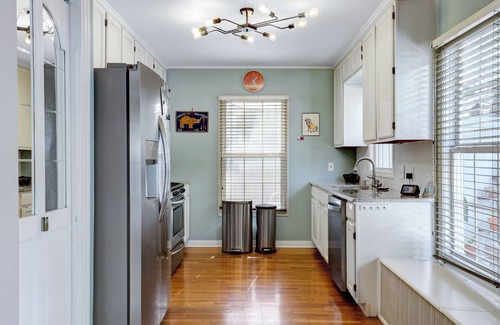 Terrell Heights House | Rainbow Casas - Vibrant Primary Casa and Casita with Pool