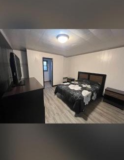 Holiday City Hotel | Rainbow Motel