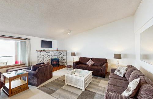 Brookings Apartment | Rainbow Rock 303