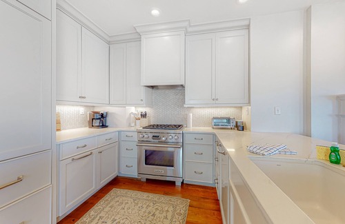South of Broad Condo | Rainbow Row Pied-À-Terre Condo in Charleston