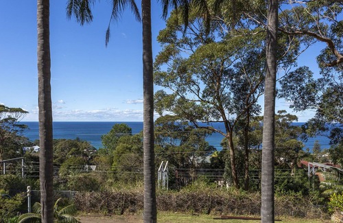 Wombarra House | Rainforest Retreat by Wombarra Beach