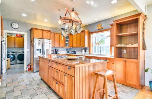 Carrolls House | Rainier Home on 20 Acres with Blueberry Farm!