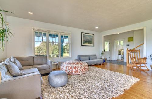 Carrolls House | Rainier Home on 20 Acres with Blueberry Farm!