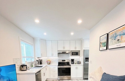 St. Leo's House | RainierADU · Spacious CRTL San Jose 1B w/crib free street prkg