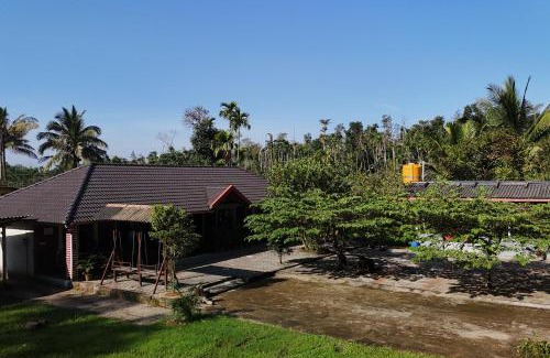 Chikkamagaluru House | Rainy Cloud Homestay - 1km Falls, Coffee Estate, Campfire, Home Food