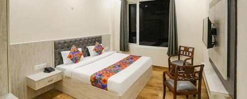 Varanasi Hotel | Raj Hotel's