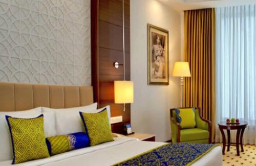 Varanasi Hotel | Raj Hotel's