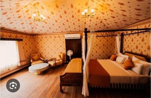 Ujjain Hotel | Raj Vasa Resort