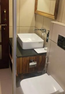Ujjain Hotel | Raj Vasa Resort
