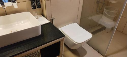 Ujjain Hotel | Raj Vasa Resort